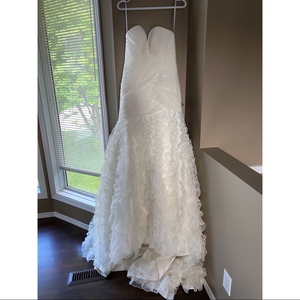 Exclusive Bridals By A.C.E Wedding Gown: Size 10